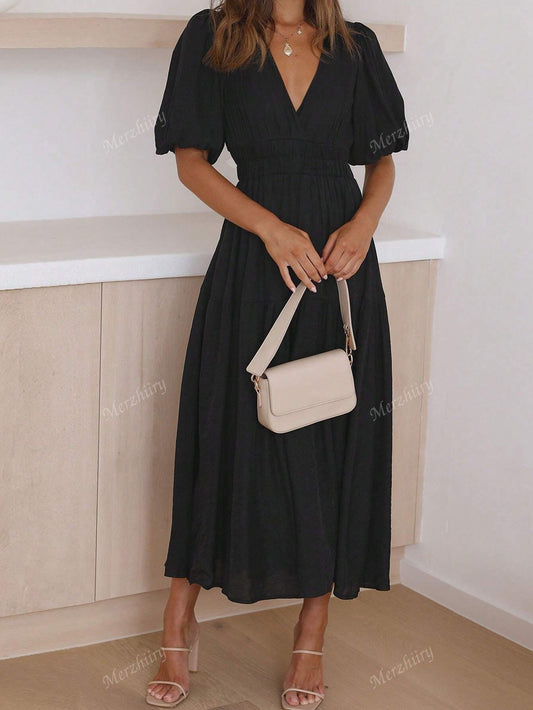 Vestido Corto de Color Sólido con Cuello en V y Mangas Cortas